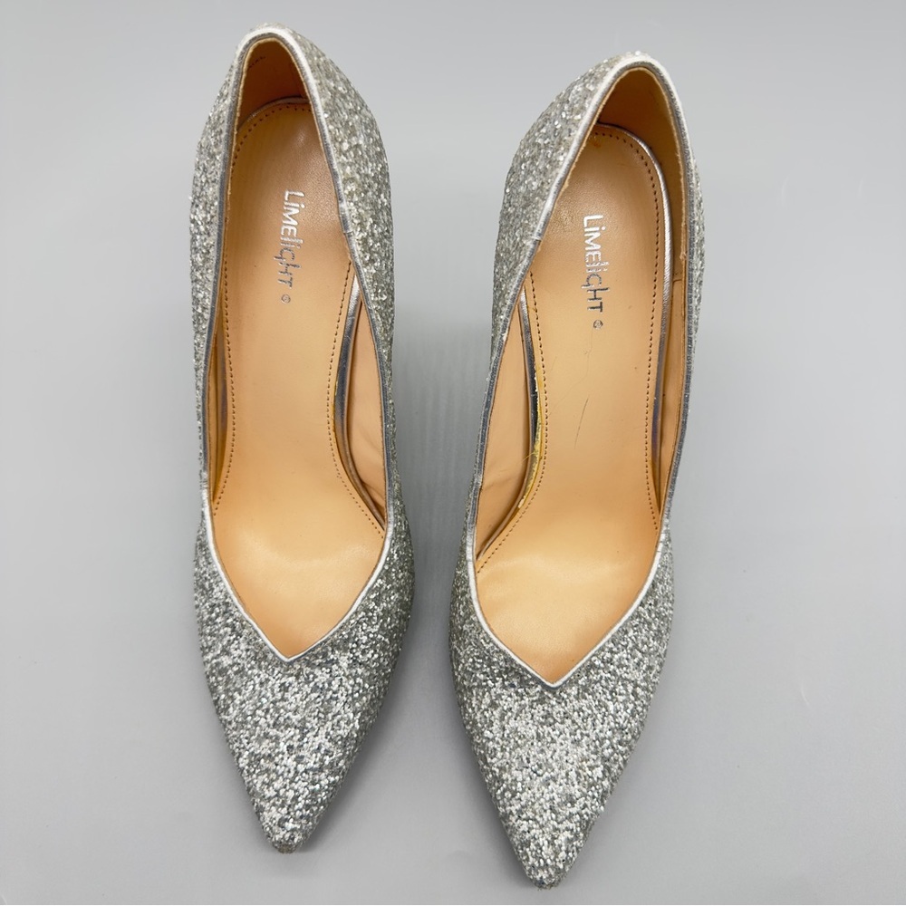 👉 Limelight "Victory" Silver Glitter Pointed Toe Pumps - Size 9